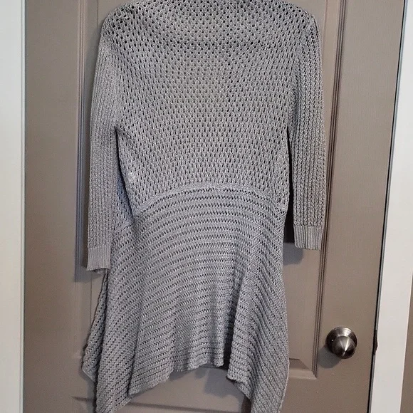 Cardigan - Picture 3 of 4